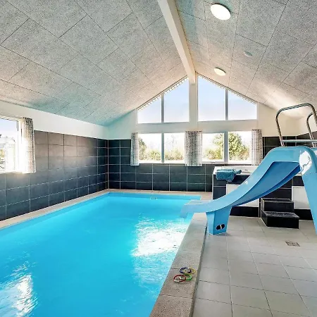 Luxury Pool In 度假居 格雷诺