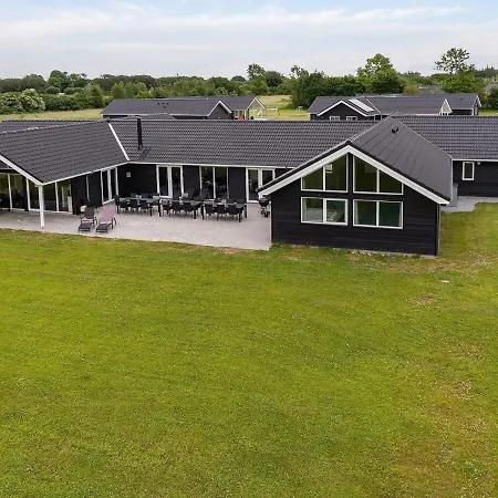 Semesterbostad Luxury Pool In - By Traum Grenå